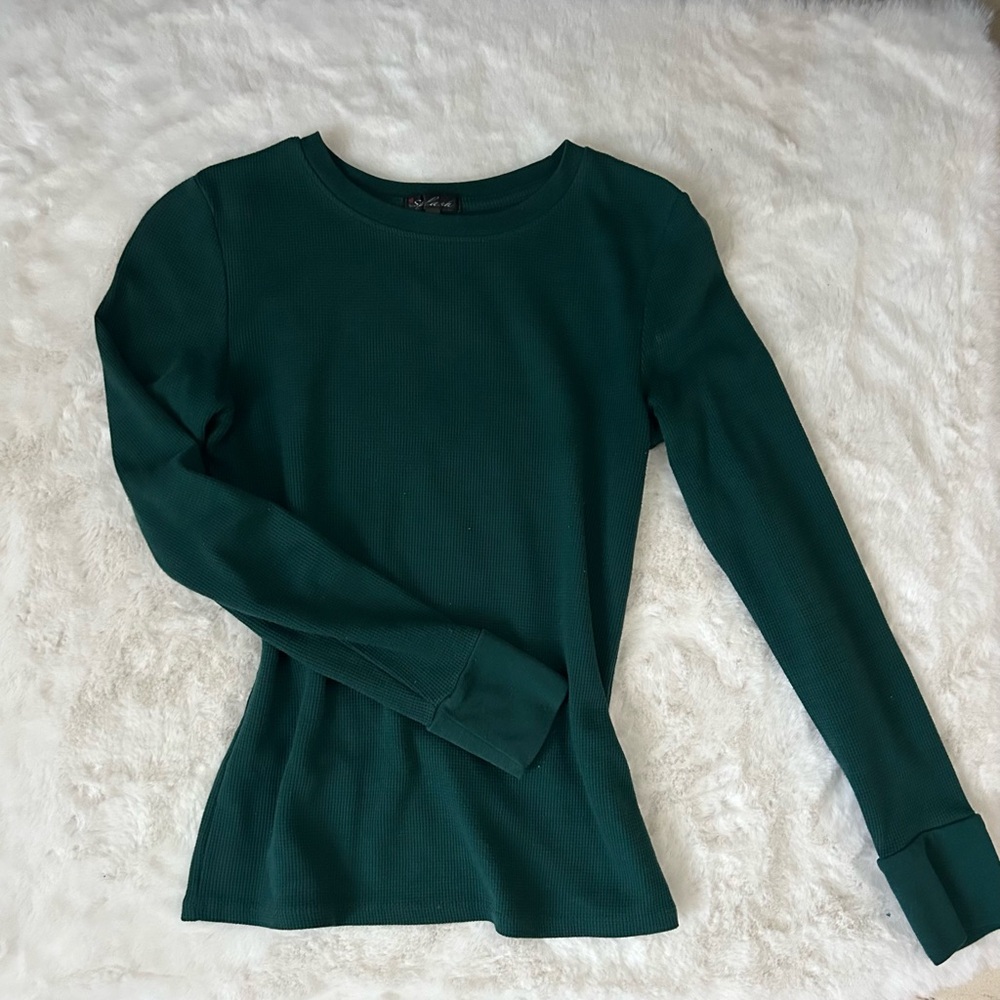 Women's Green Long Sleeve Top